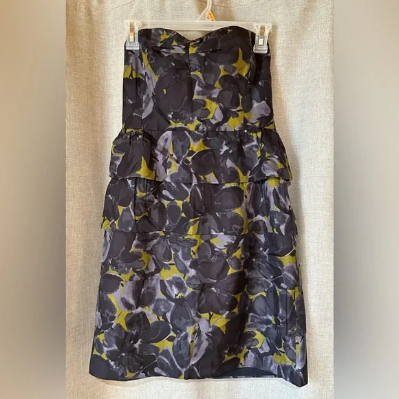 J. Crew•strapless silk mini dress•women’s 6•black/gray floral•peplum/ruffle - Picture 2 of 14